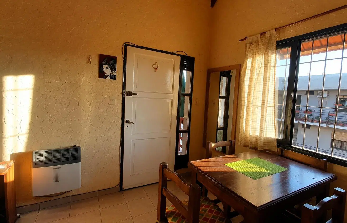 VENTA DEPARTAMENTO CON COCHERA COMPLEJO CERRADO CDAD MZA 5