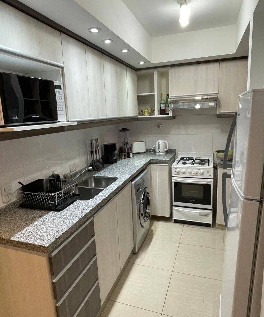 Foto de Departamento en alquiler c/ cochera en Godoy Cruz, imagen 2