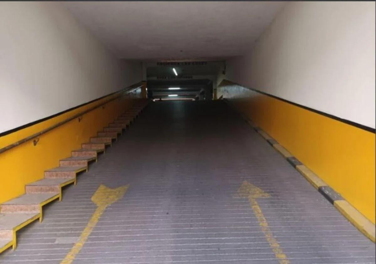 Foto de Venta cochera cubierta en Galería Bamac calle Buenos Aires Cdad Mza, imagen 2