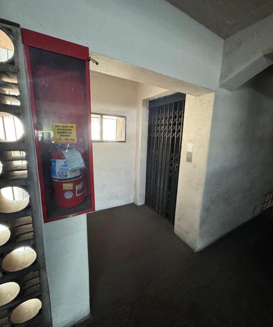 Foto de Venta cochera cubierta en Galería Bamac calle Buenos Aires Cdad Mza, imagen 3