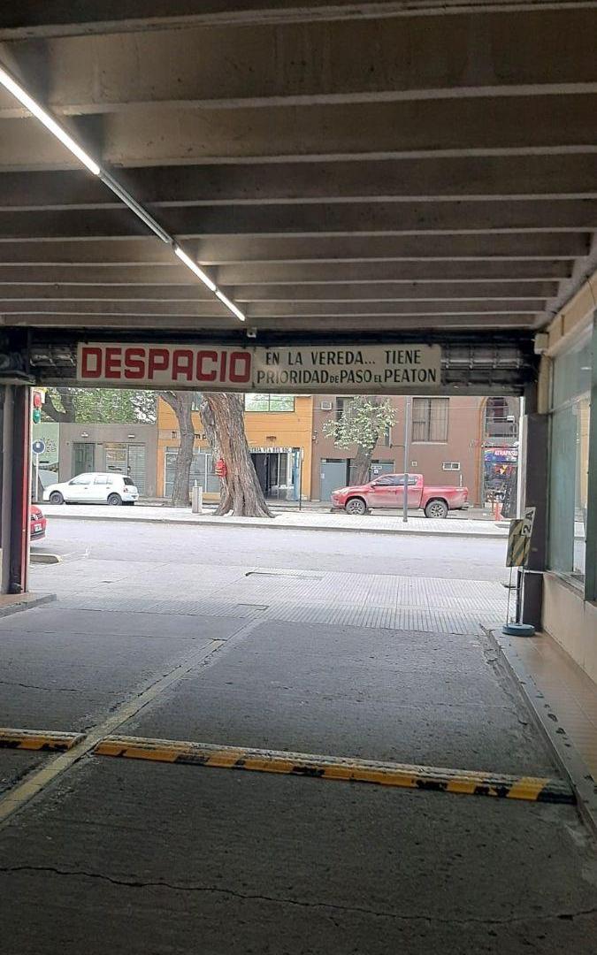 Foto de Cochera cubierta / Microcentro / Mitre casi Las Heras, imagen 4