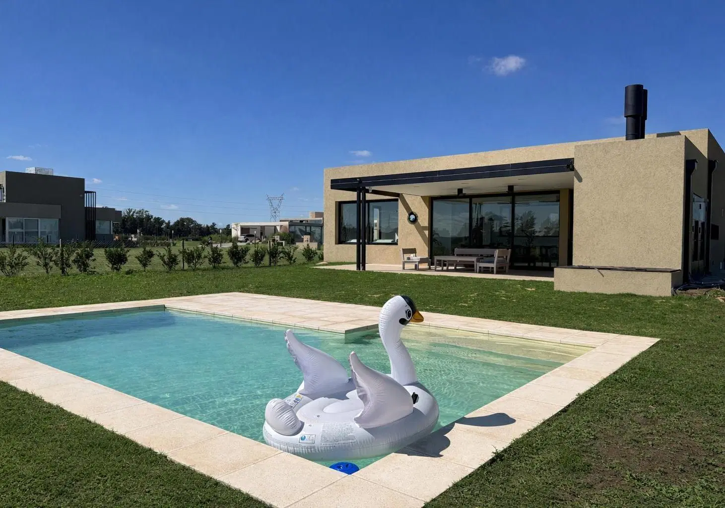 Casa - Fisherton 3