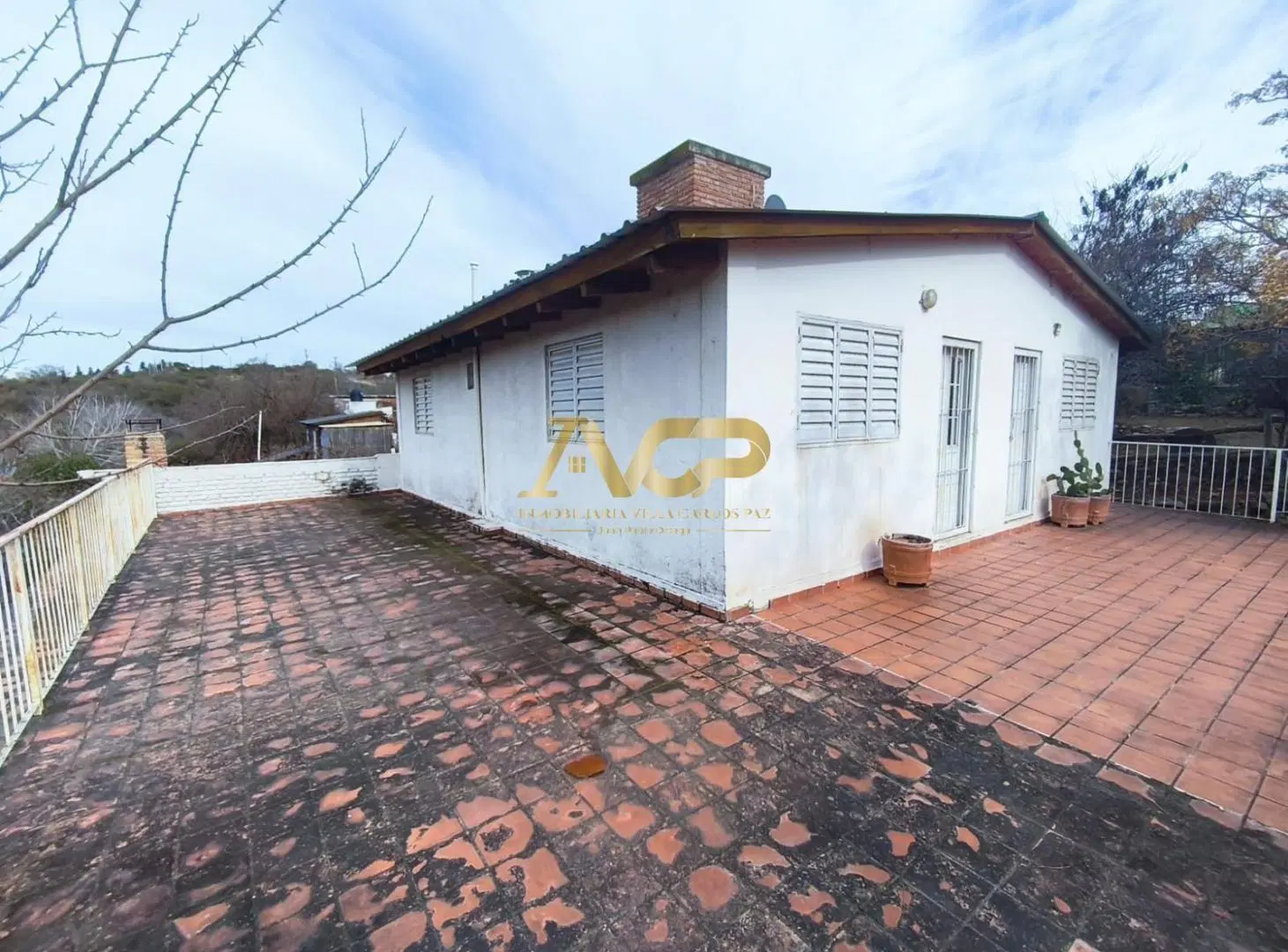 Casa   2 Departamentos en venta en Carlos Paz 5