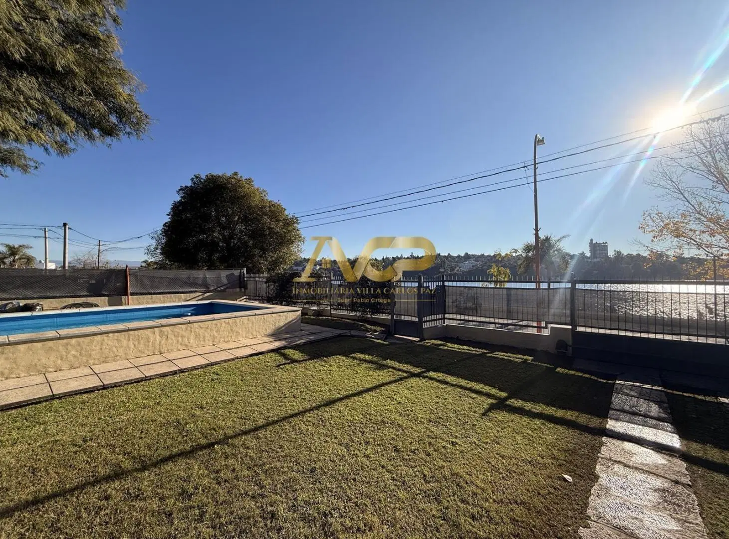 Casa en Venta frente al LAGO, Villa Carlos Paz 2