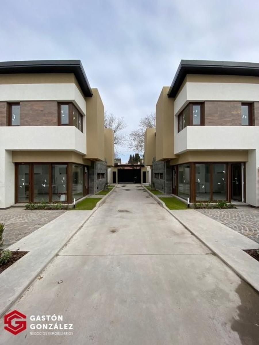 Venta de Duplex 3 Ambientes en Monte Grande Centro - Cochera - Detalles de Categoría 4