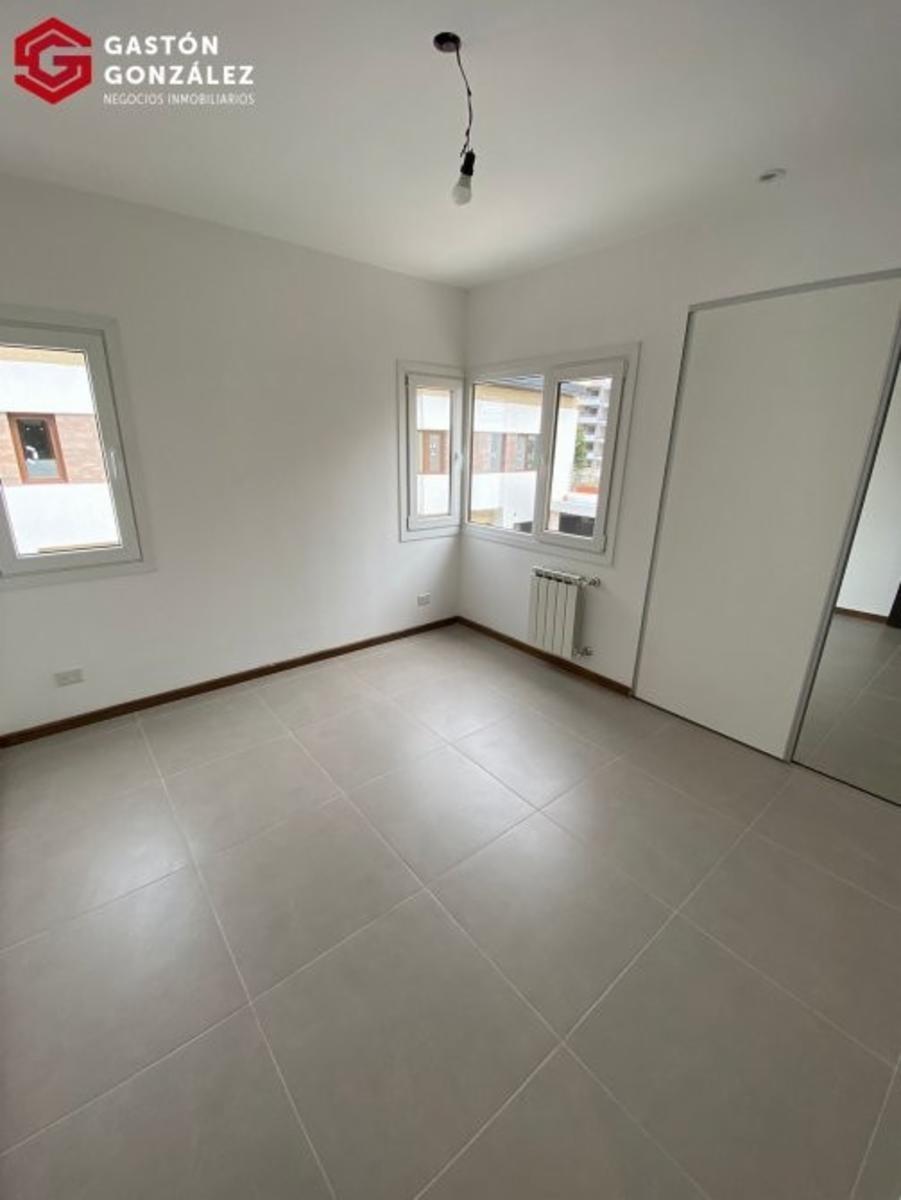 Venta de Duplex 3 Ambientes en Monte Grande Centro - Cochera - Detalles de Categoría 3