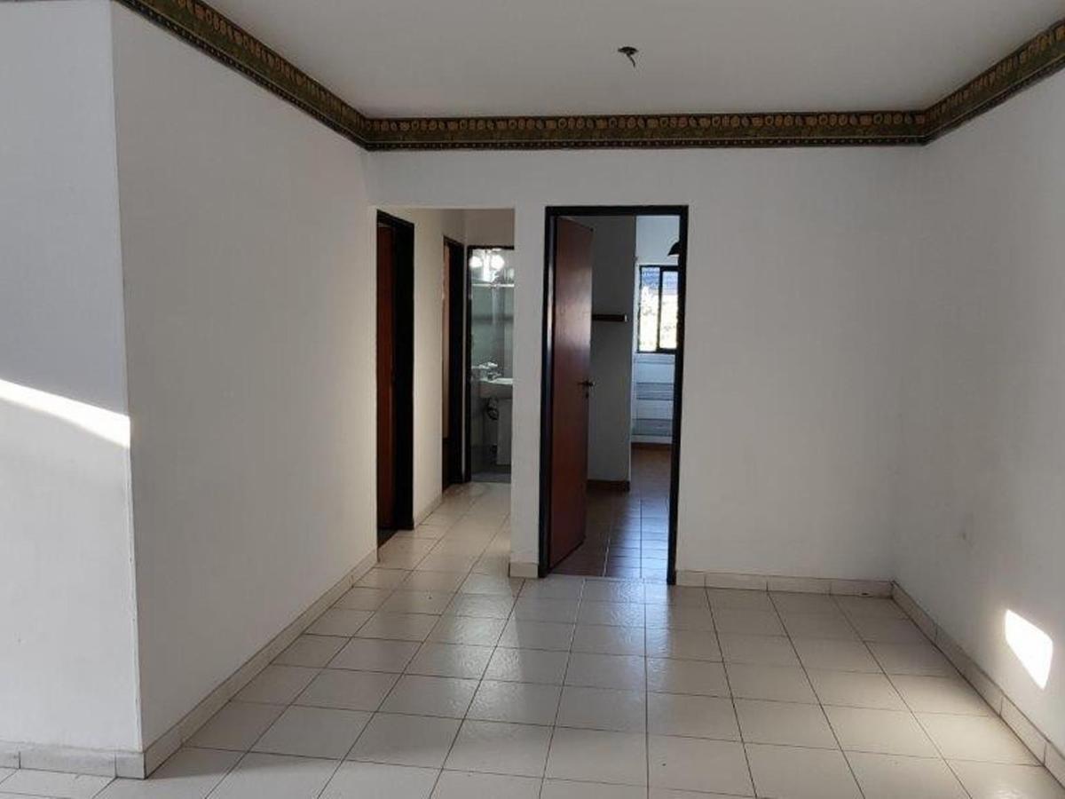 Oportunidad Venta de 2 Departamentos Juntos en Barrio Coca Cola - 6 Ambientes - 2 Baños - Monte Gra 3