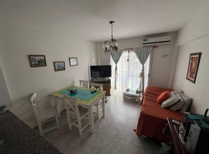 VENTA DE DEPARTAMENTO 2 AMBIENTES CON COCHERA - APTO A CRÉDITO-MONTEGRANDE CENTRO 1