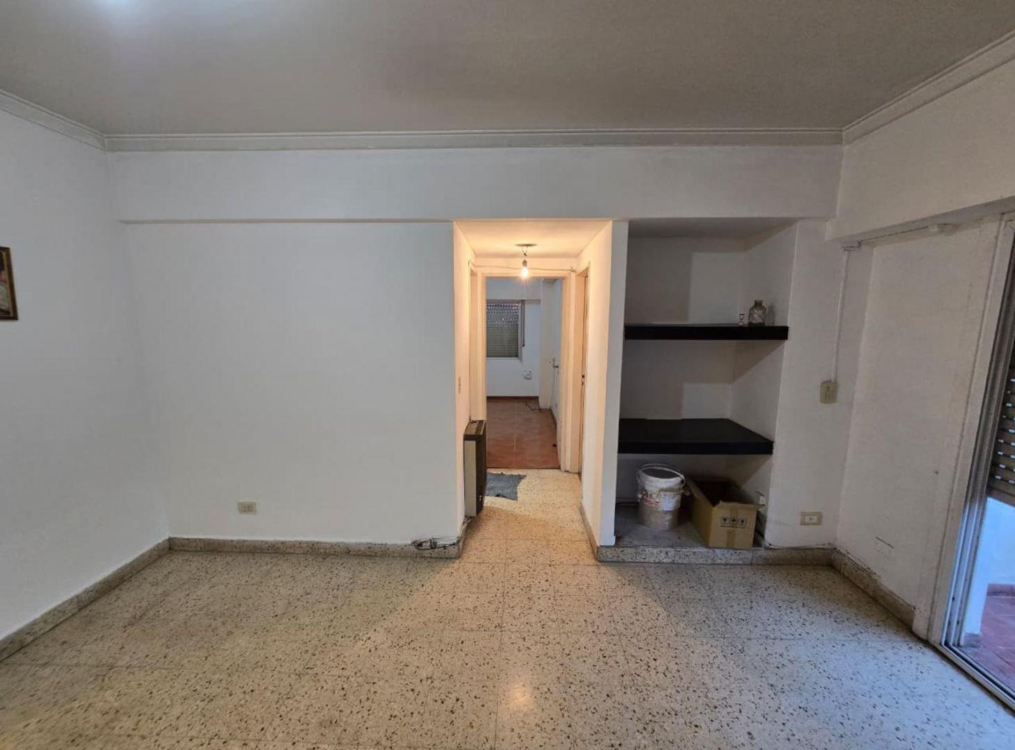 Foto de ALQUILER DE DEPARTAMENTO 3 AMBIENTES CON COCHERA - SOBRE AV. ALEM, imagen 4