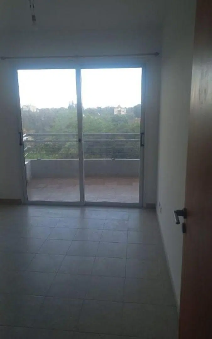 VENTA DE DEPARTAMENTO 2 AMBIENTES EN PLENO CENTRO DE MONTE GRANDE - APTO A CREDITO HIPOTECARIO 2