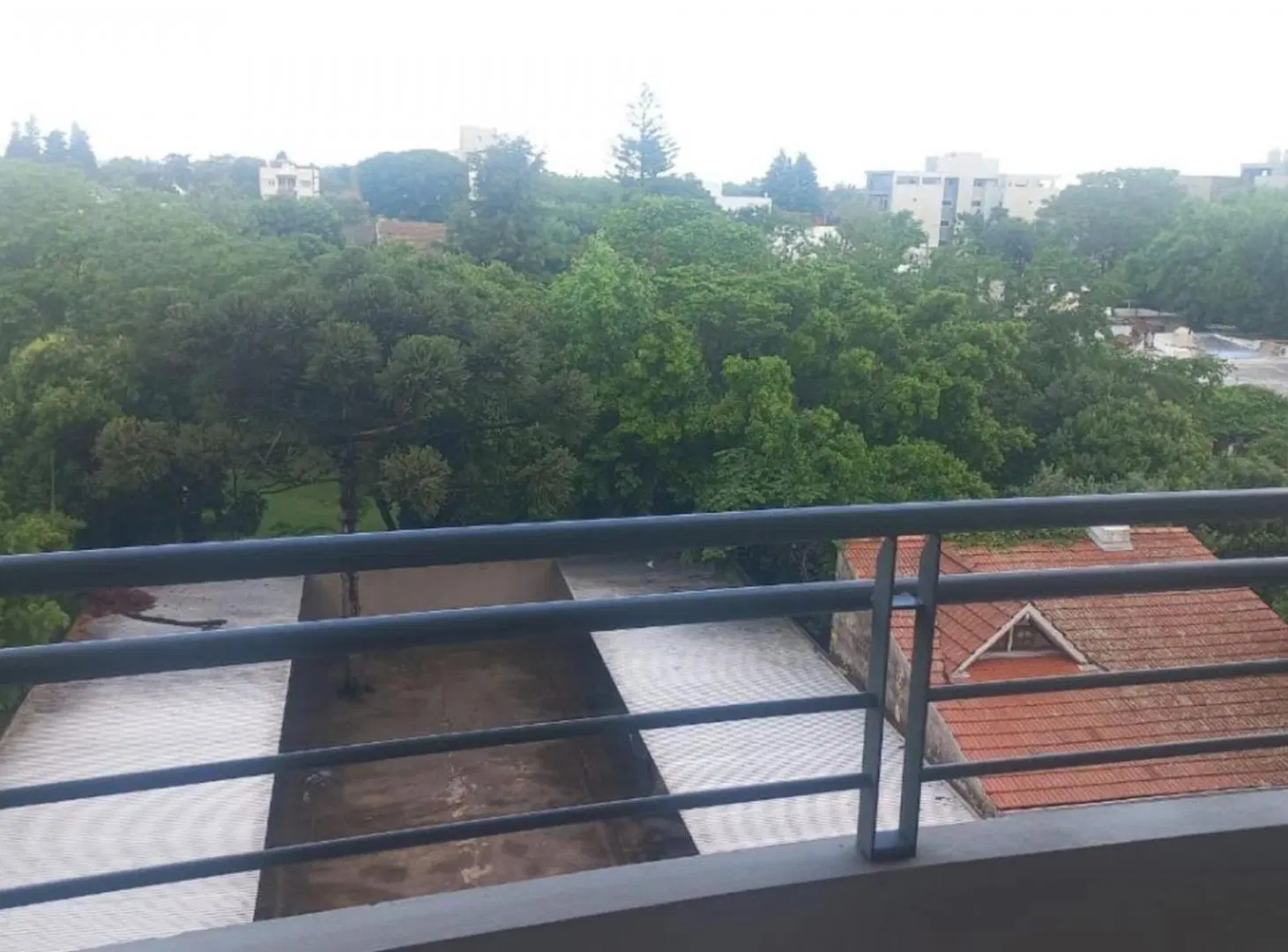 VENTA DE DEPARTAMENTO 2 AMBIENTES EN PLENO CENTRO DE MONTE GRANDE - APTO A CREDITO HIPOTECARIO 3
