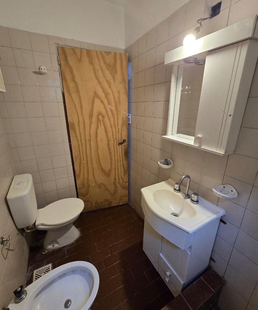 Foto de ALQUILER DE DEPARTAMENTO 3 AMBIENTES EN PLANTA BAJA - BARRIO COCA COLA, imagen 4