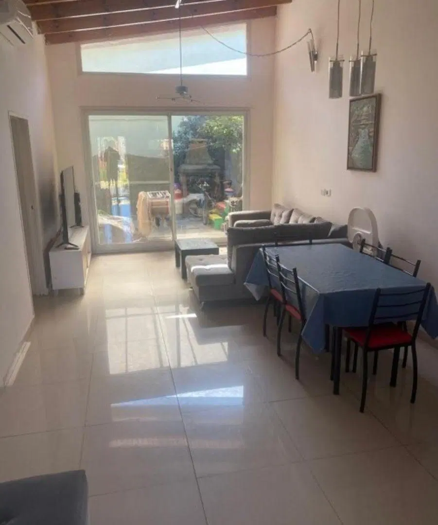 VENTA DE CASA 3 AMBIENTES EN BARRIO CERRADO LOS ROBLES - MONTE GRANDE 1