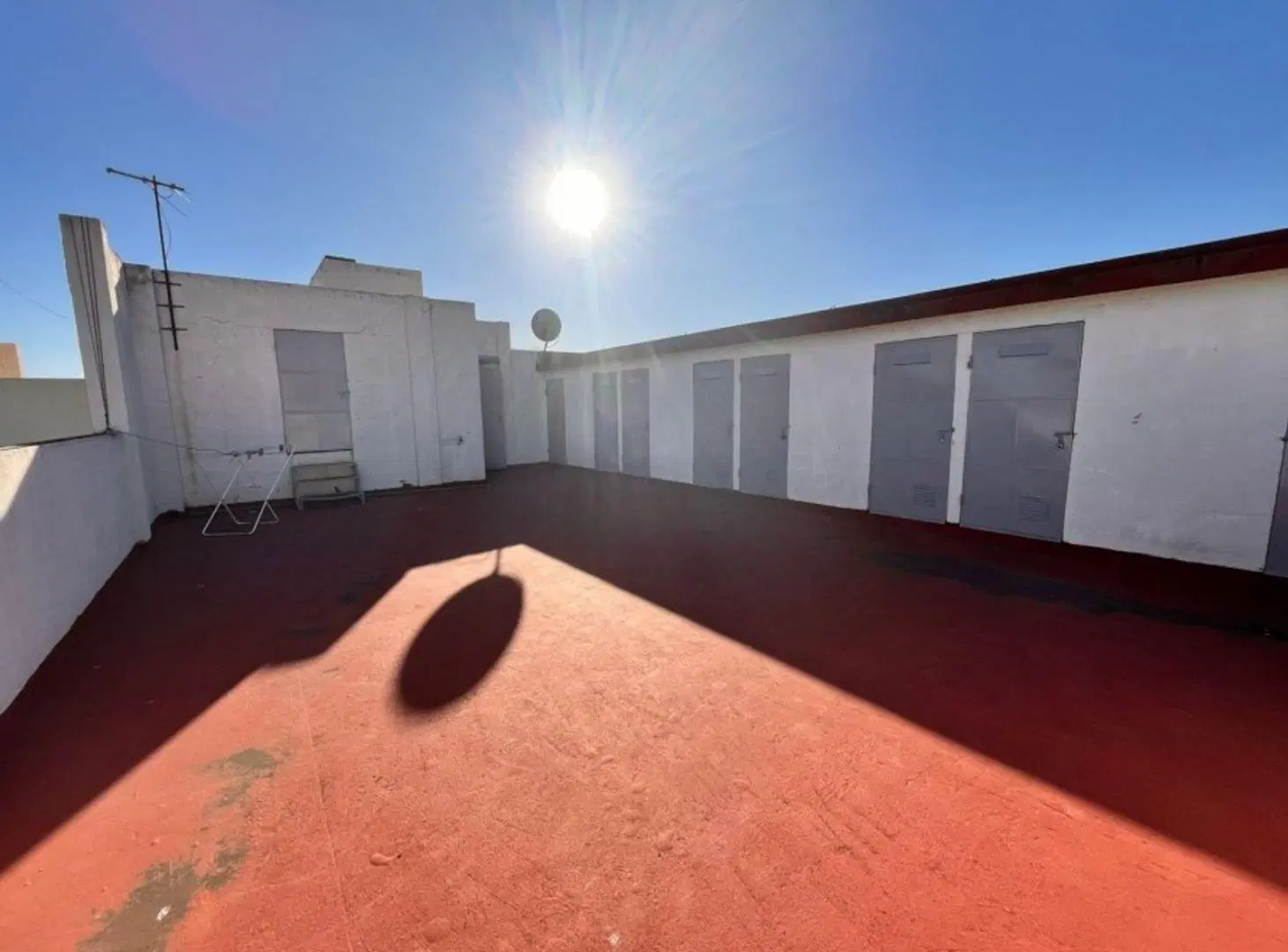 VENTA DE EXCELENTE DEPARTAMENTO EN CENTRO DE LOMAS DE ZAMORA - APTO A CREDITO HIPOTECARIO 3