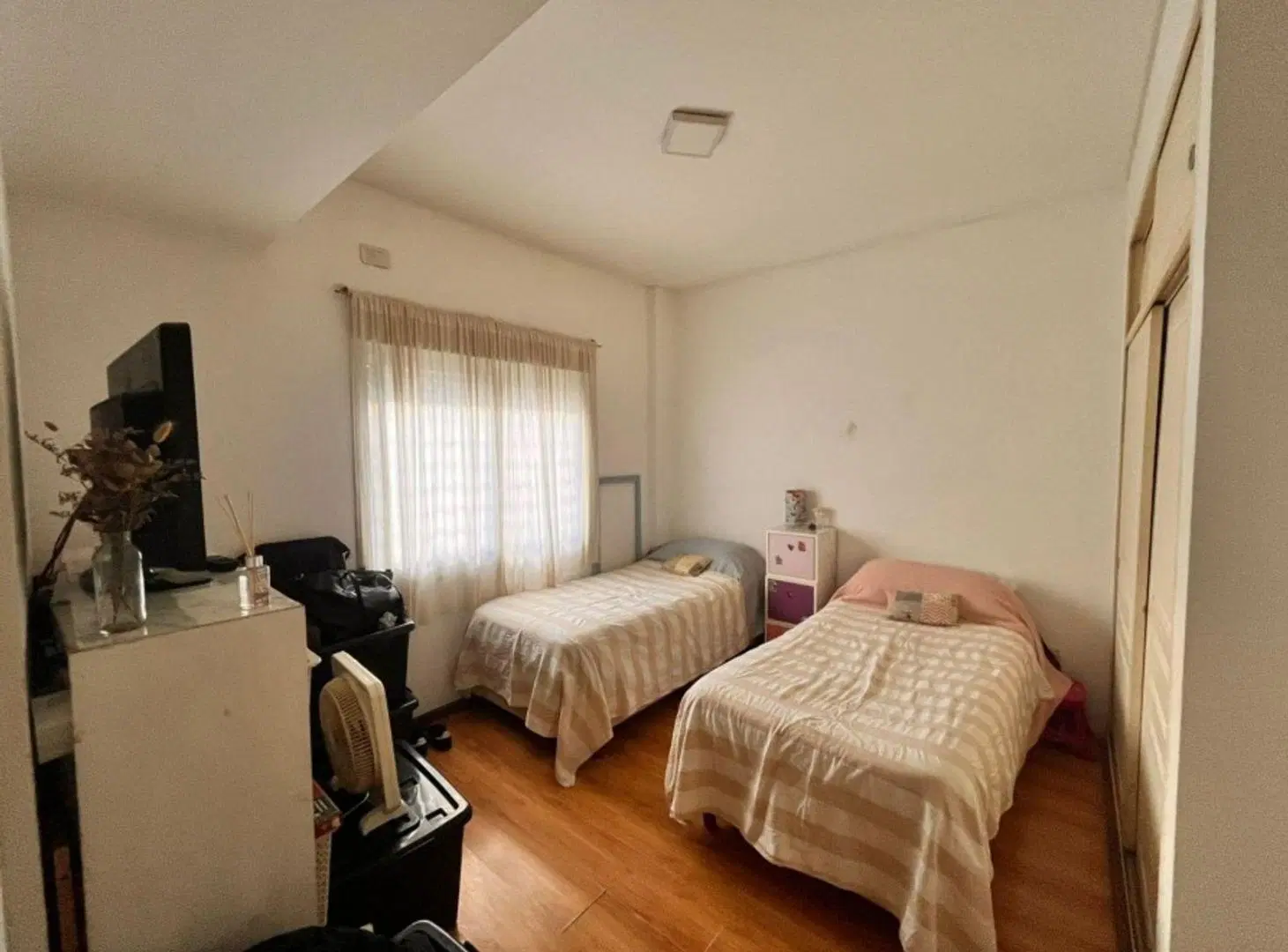 VENTA DE EXCELENTE DEPARTAMENTO EN CENTRO DE LOMAS DE ZAMORA - APTO A CREDITO HIPOTECARIO 4
