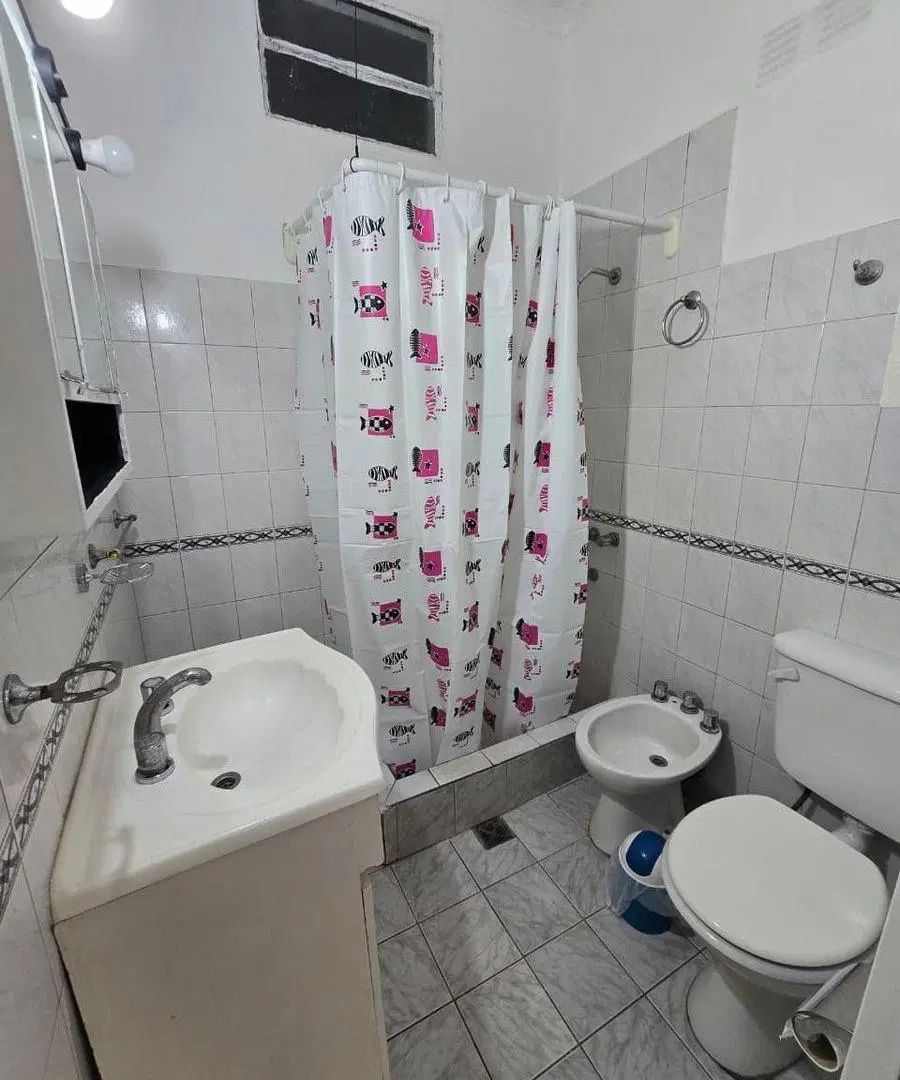 ALQUILER DE DEPARTAMENTO 3 AMBIENTES SOBRE AVENIDA BVARD. BS. AS. - MONTE GRANDE 5