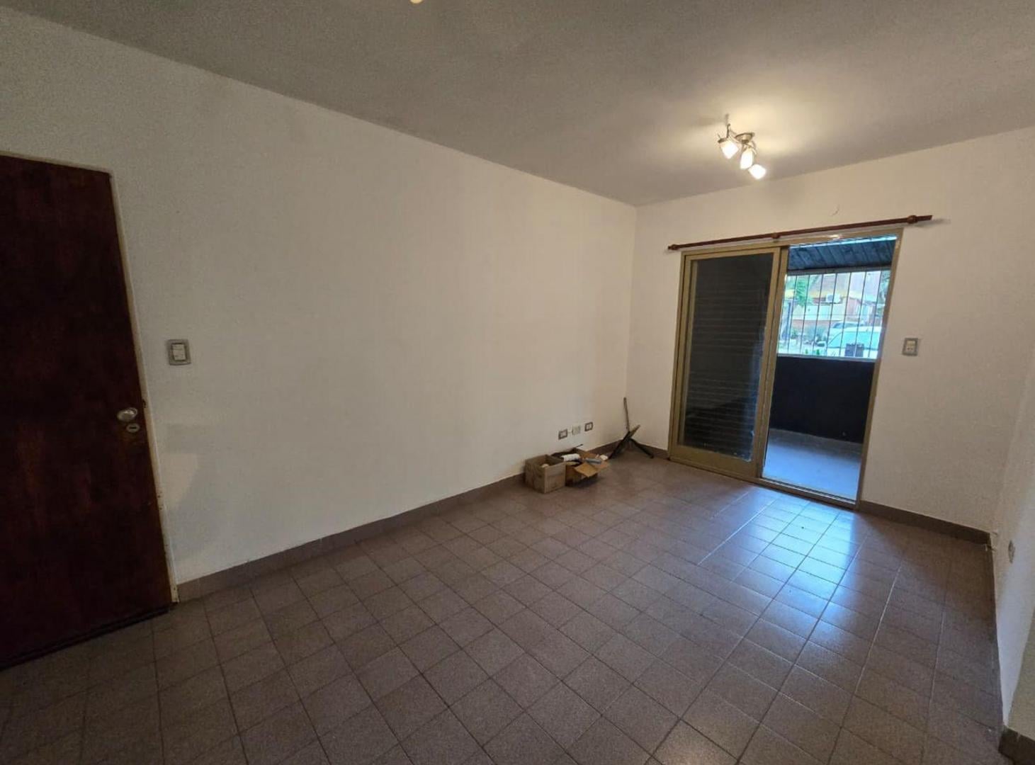 Foto de ALQUILER DE DEPARTAMENTO 3 AMBIENTES EN BARRIO COCA COLA MONTE GRANDE, imagen 3