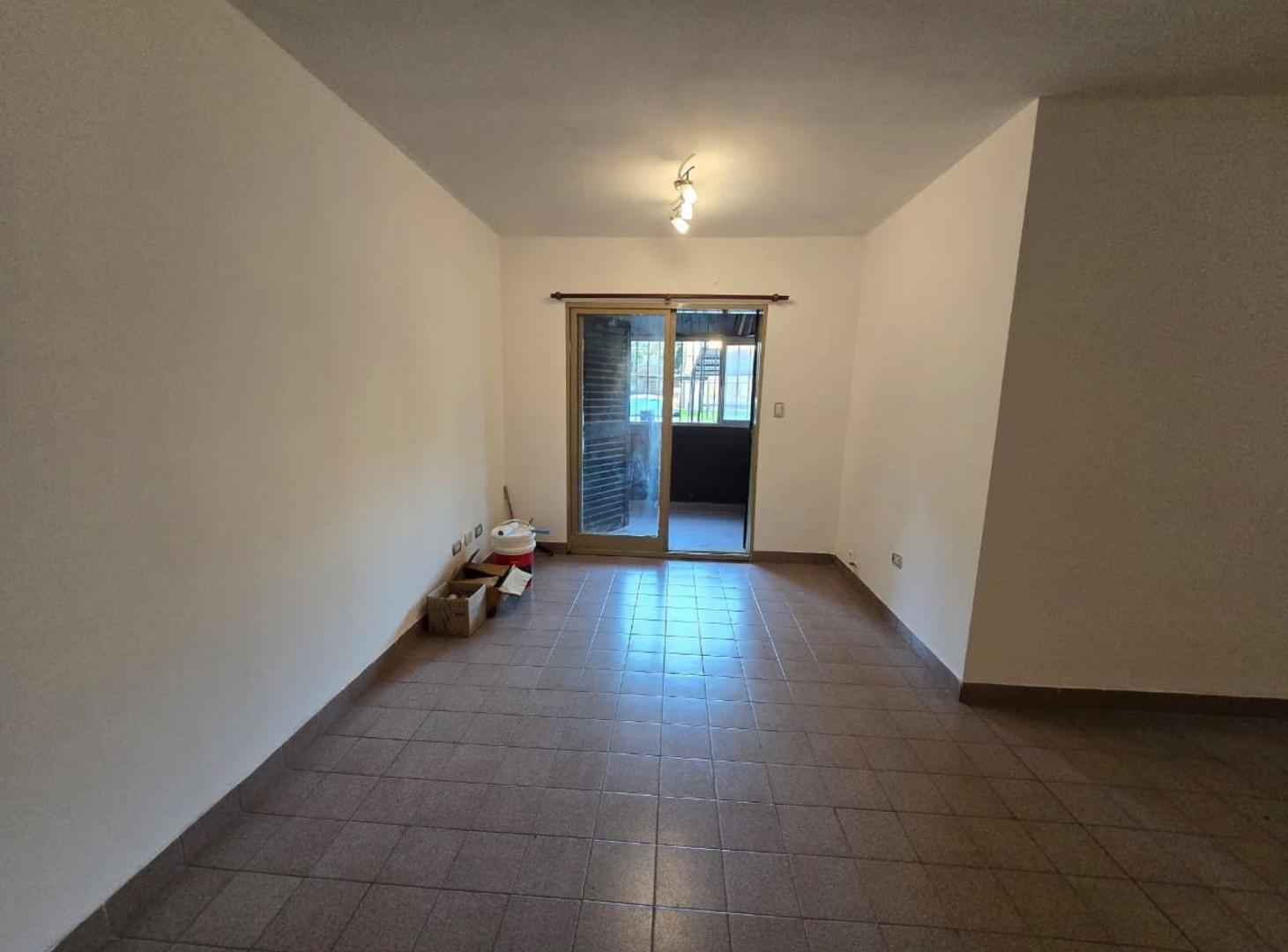 Foto de ALQUILER DE DEPARTAMENTO 3 AMBIENTES EN BARRIO COCA COLA MONTE GRANDE, imagen 4