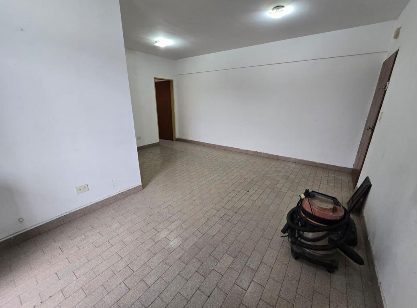 Foto de ALQUILER DE DEPARTAMENTO 3 AMBIENTES EN BARRIO COCA COLA - MONTE GRANDE, imagen 1