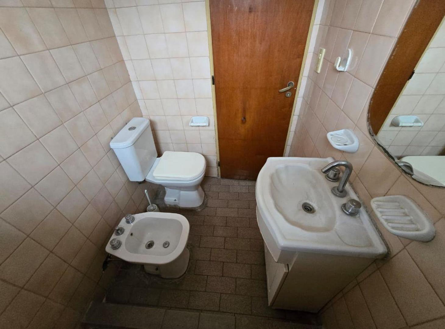 Foto de ALQUILER DE DEPARTAMENTO 3 AMBIENTES EN BARRIO COCA COLA - MONTE GRANDE, imagen 5