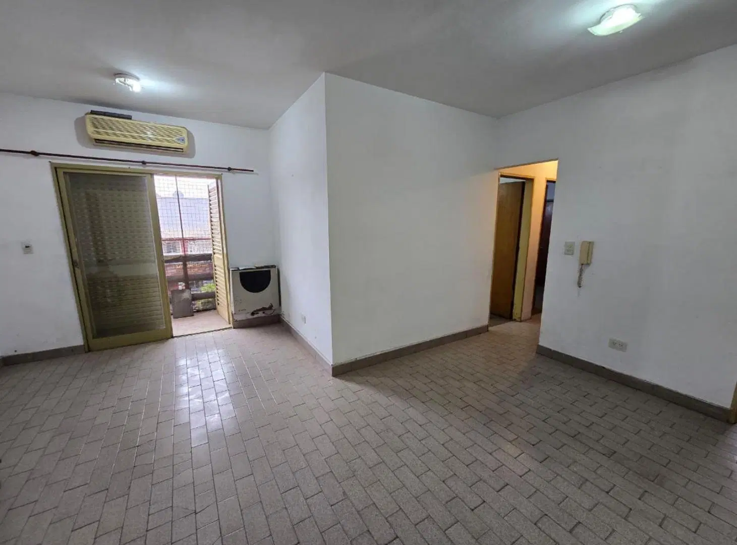 ALQUILER DE DEPARTAMENTO 3 AMBIENTES EN BARRIO COCA COLA - MONTE GRANDE - SOBRE AV. R. SANTAMARINA 4