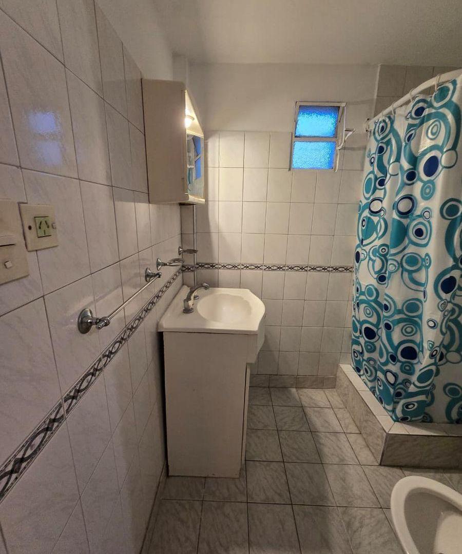 Foto de ALQUILER DE DEPARTAMENTO 2 AMBIENTES EN MONTE GRANDE - CON COCHERA, imagen 5