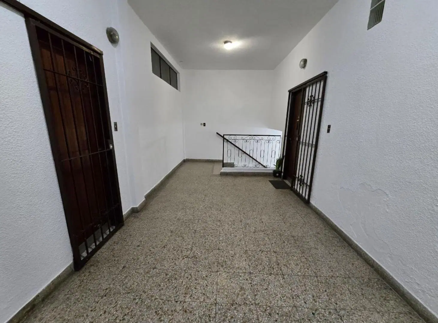 ALQUILER DE DEPARTAMENTO 2 AMBIENTES EN MONTE GRANDE - CON COCHERA - SOBRE AVENIDA BOULEVARD BUENOS 4