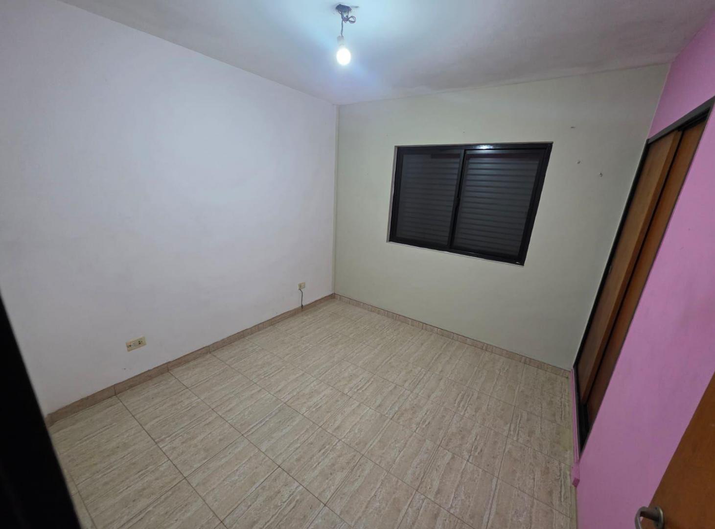 Foto de ALQUILER DE DEPARTAMENTO 3 AMBIENTES EN MONTE GRANDE - BARRIO COCA COLA, imagen 2