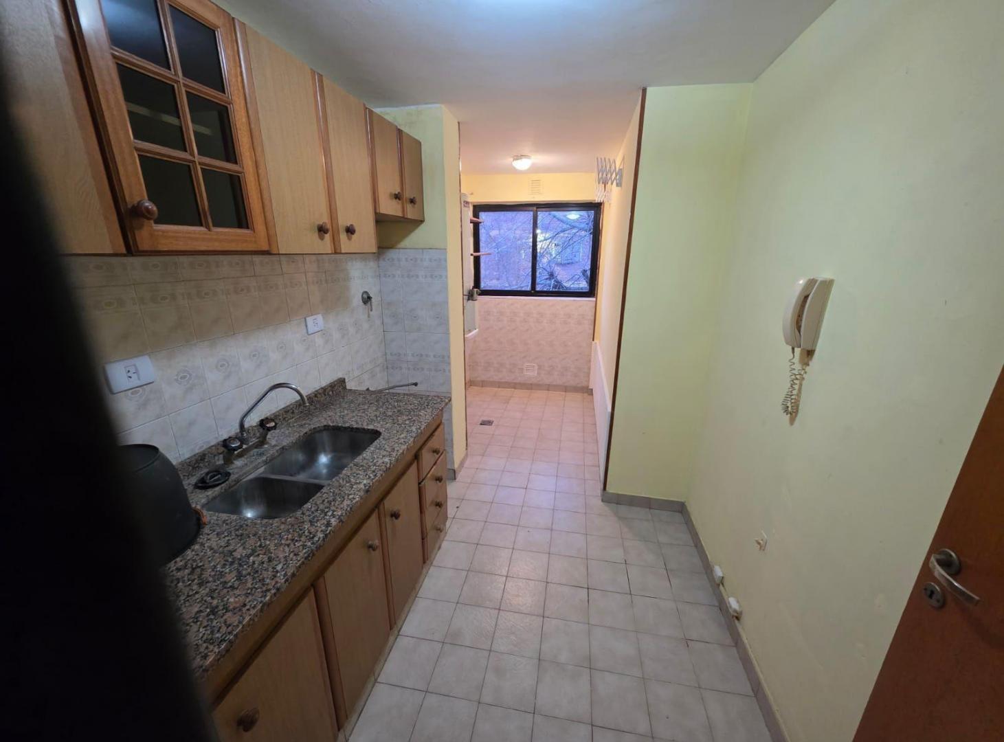 Foto de ALQUILER DE DEPARTAMENTO 3 AMBIENTES EN MONTE GRANDE - BARRIO COCA COLA, imagen 5