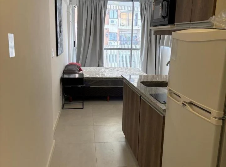 Departamento monoambiente en San Telmo en Alquiler 4