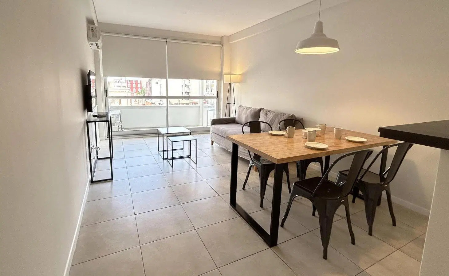 Departamento monoambiente en alquiler en Monserrat 1