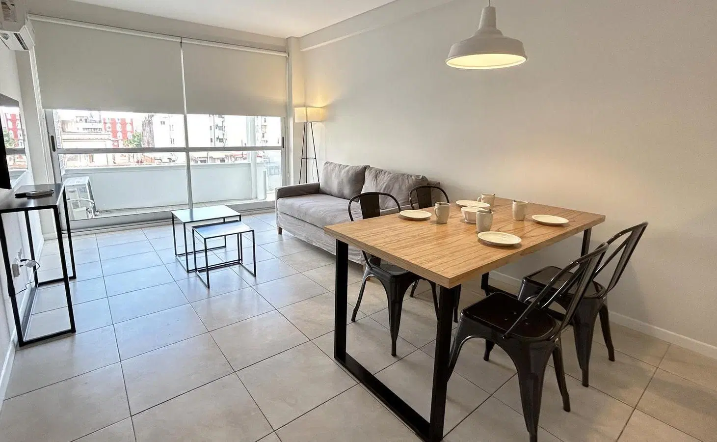 Departamento monoambiente en alquiler en Monserrat 4