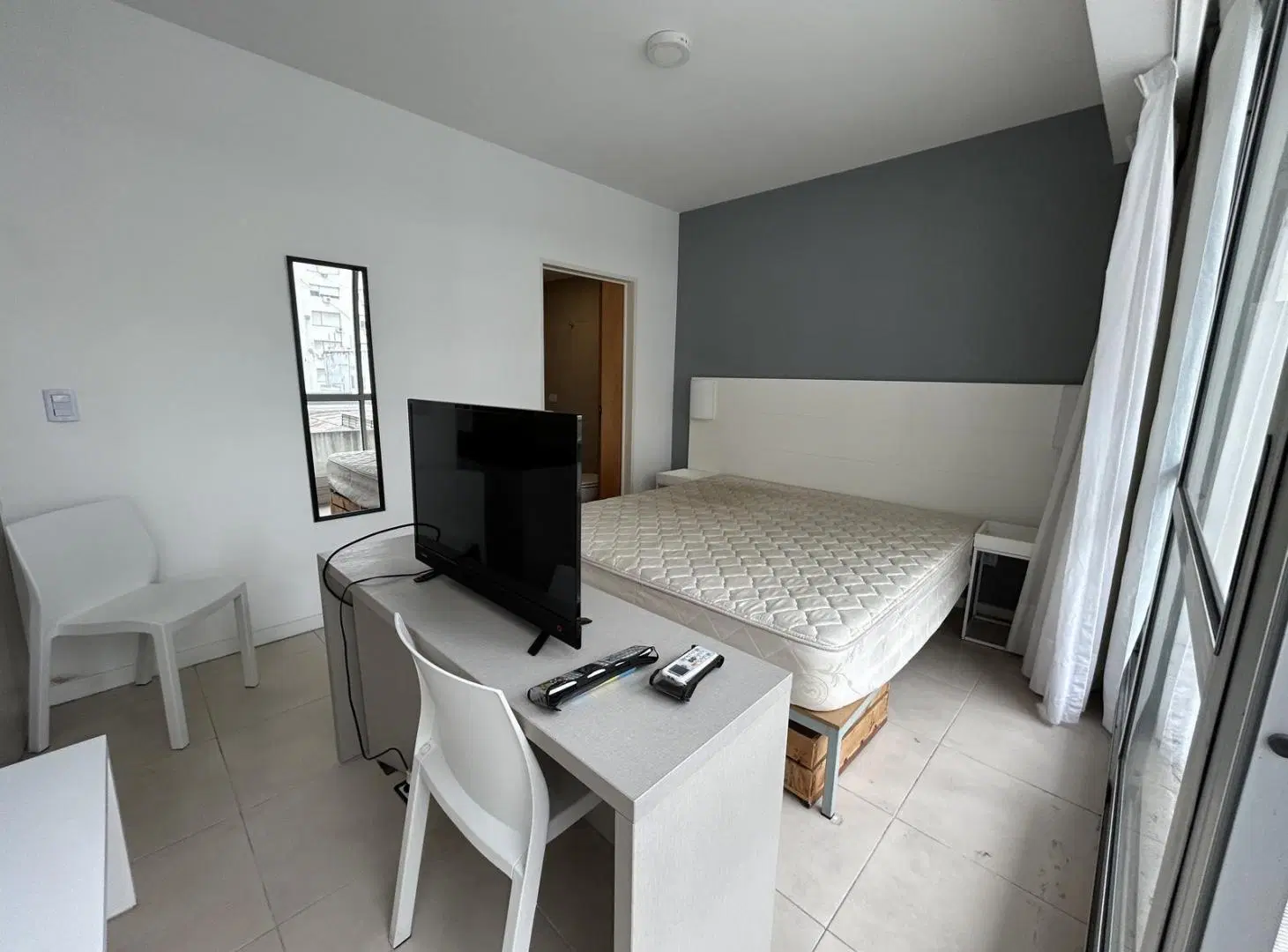 Departamento monoambiente en alquiler en Monserrat 4