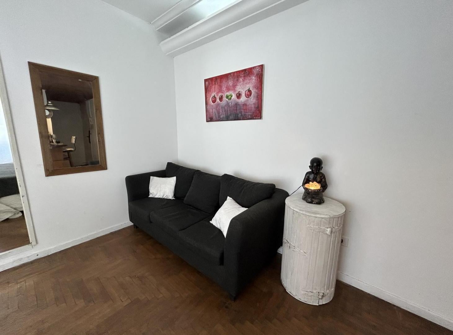 Departamento dos ambientes en alquiler en Microcentro