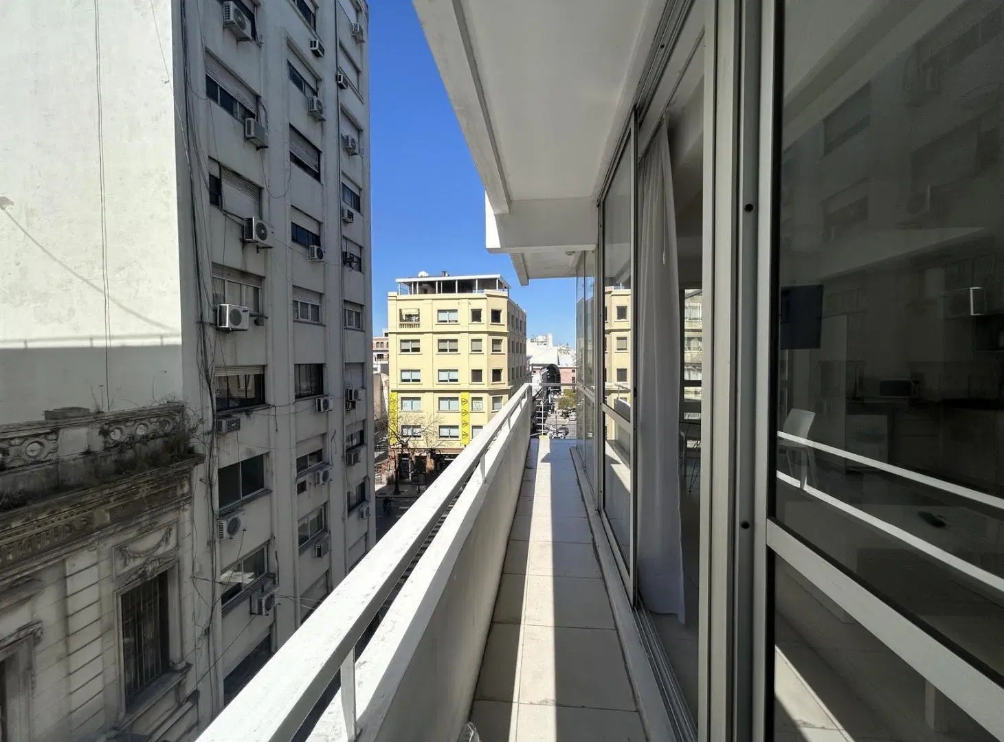 Departamento monoambiente en Monserrat en alquiler 1