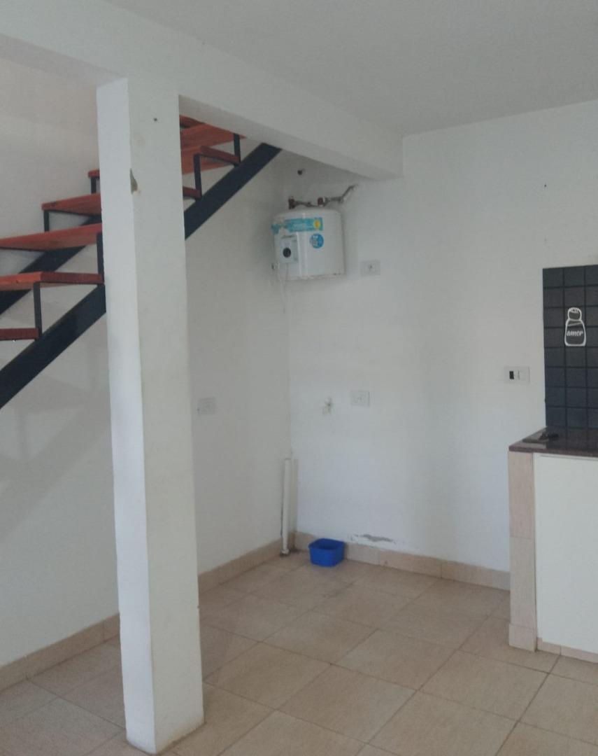 Departamento 2 Ambientes Grand Bourg 4