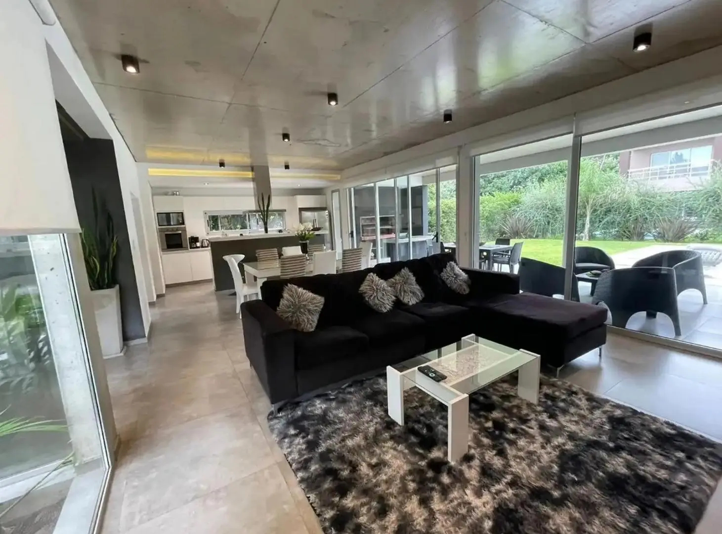 Casa en Altos de Hudson II 3