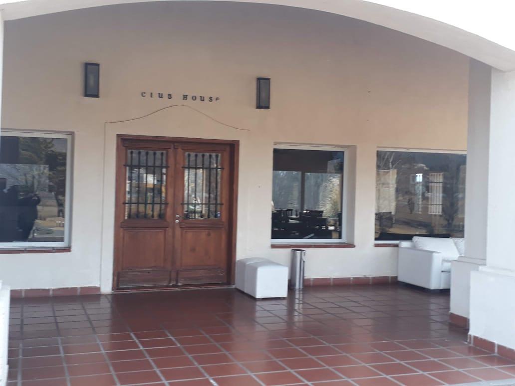 Foto de HERMOSO LOTE EN COUNTRY CARLOS PAZ GOLF !!, imagen 2