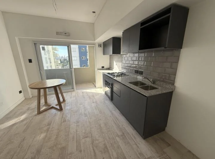 Departamento en Temperley Oeste 4