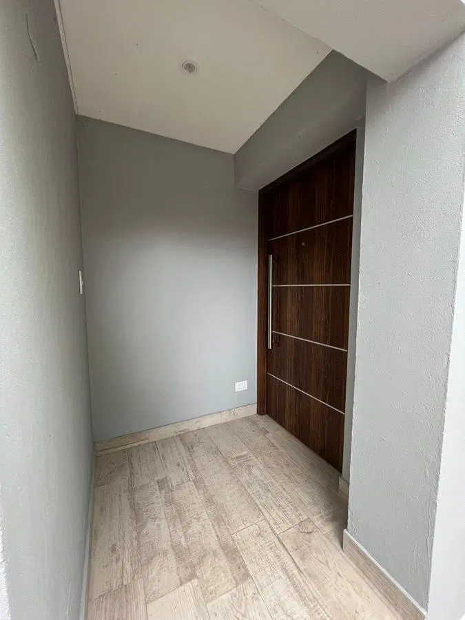 CASA NUEVA EN VENTA Monte Grande 8