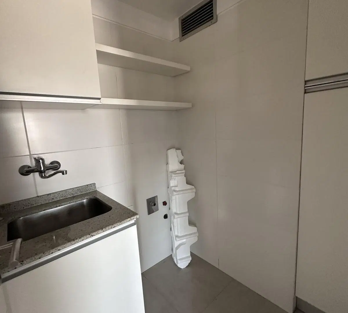 DEPARTAMENTO EN ALQUILER TEMPERLEY OESTE 3
