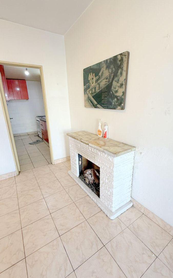 Foto de Departamento de 3 Ambientes - Con detalles - en Monte Castro - Apto, imagen 5