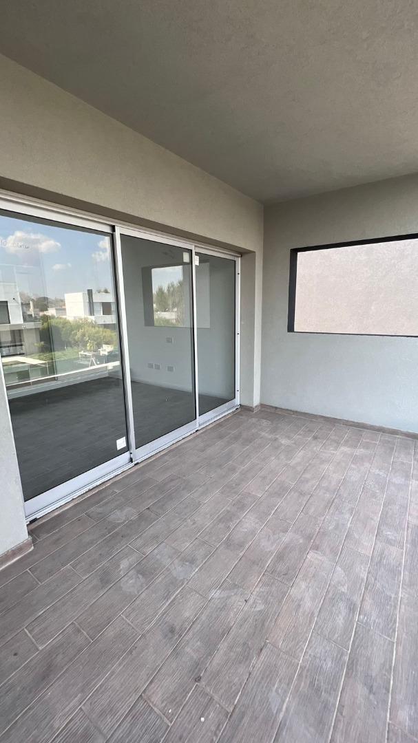 Casa en Venta Country Las Golondrinas Hudson Berazategui 4