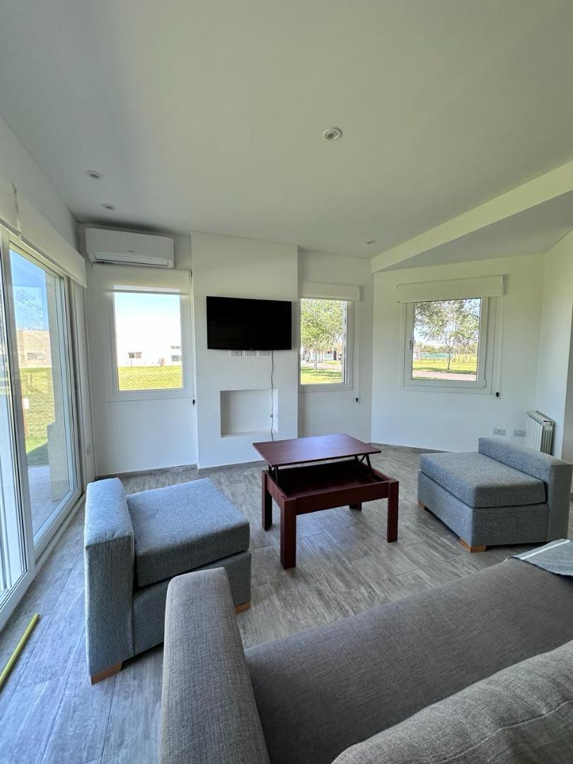 Casa en Alquiler 4 Ambientes en Haras del Sur 3 5