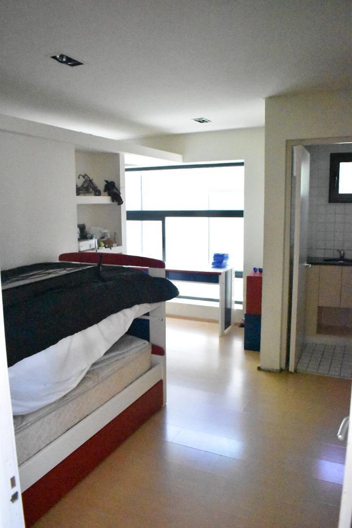 Casa en Venta en Abril Club de Campo 4