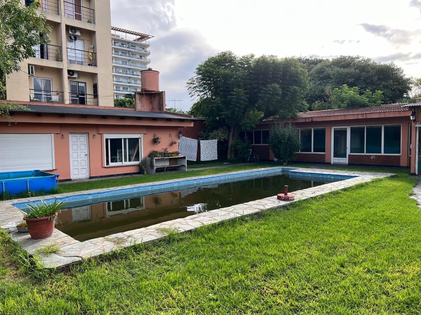 Casa en Venta en Berazategui 4 ambientes