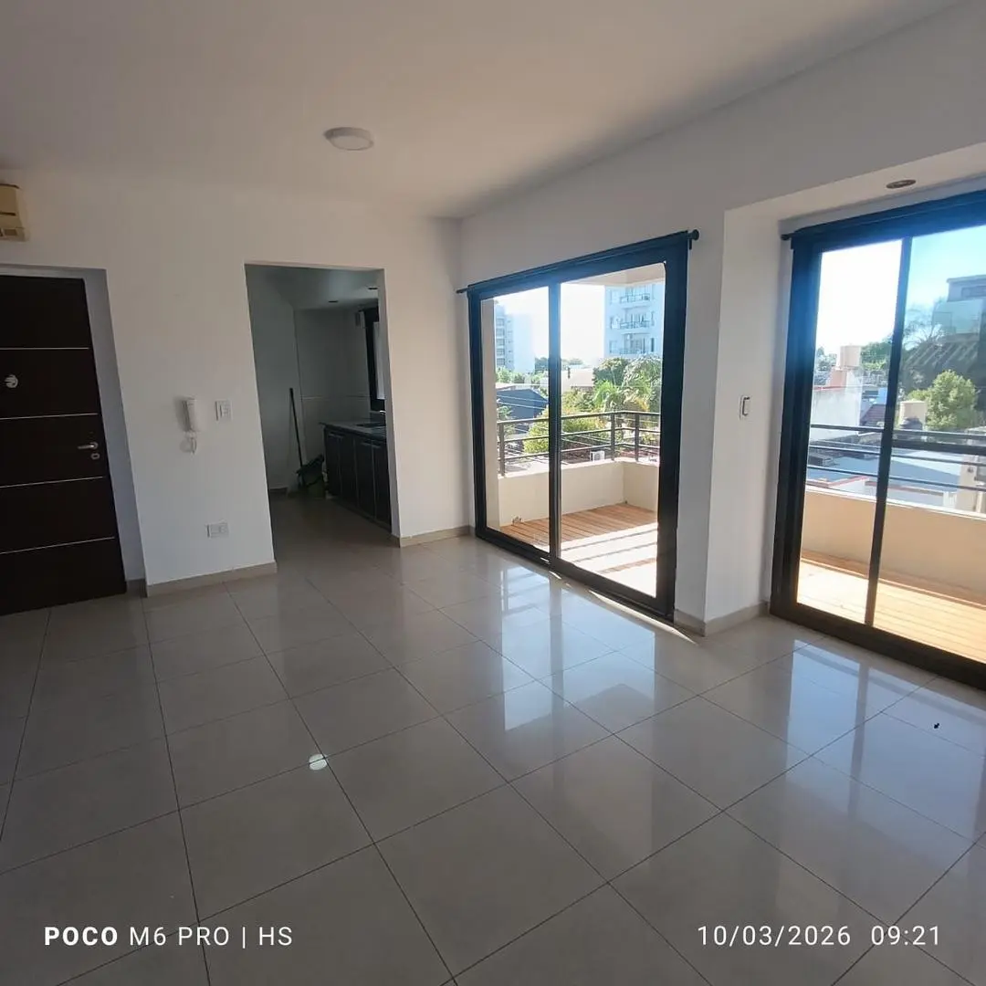 Departamento en venta de 3 ambientes Berazategui 4