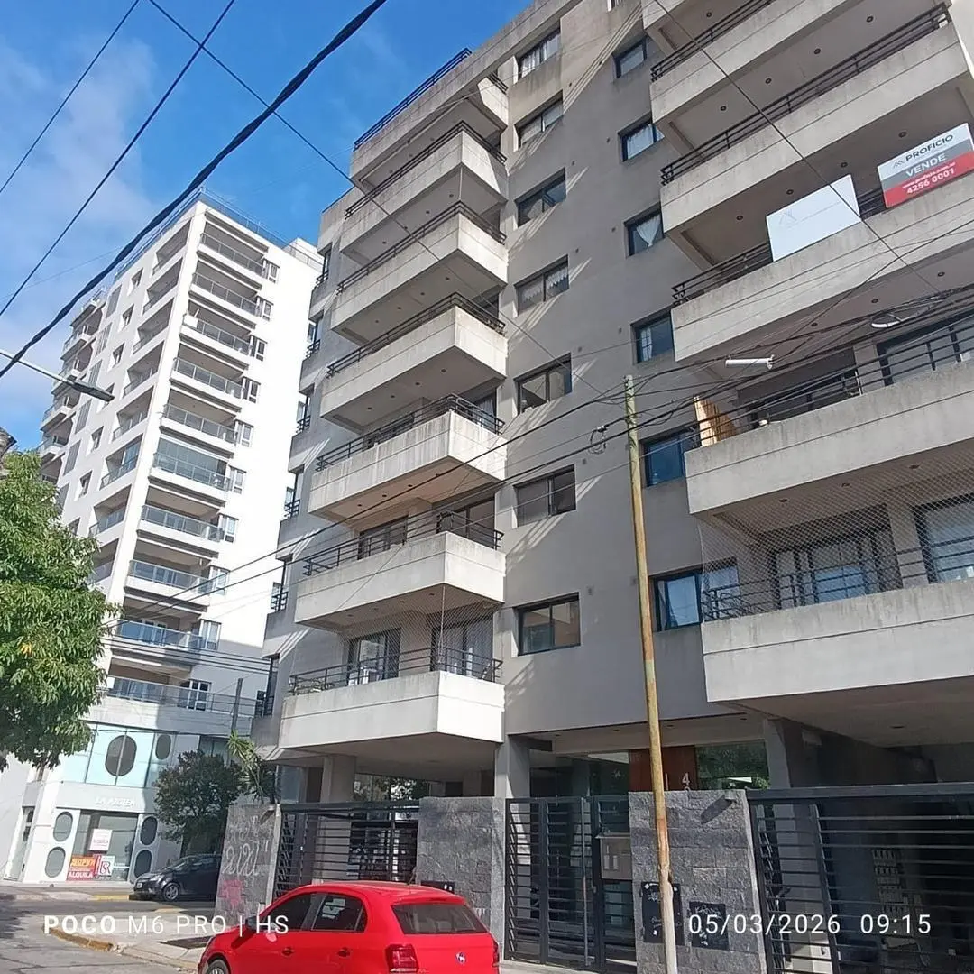 Departamento en venta de 3 ambientes Berazategui 2