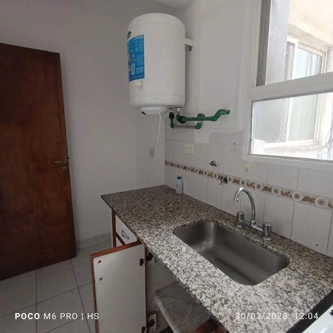 Departamento 2 ambientes en venta en Quilmes Centro 2