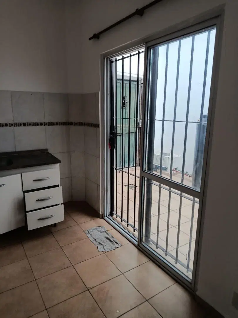 Departamento 2 ambientes Alquiler Berazategui 2